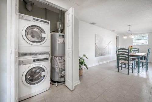 315 Haya St, Tampa FL  33603-1936 exterior