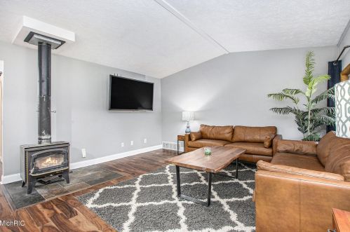 4610 Leonard St, Coppersville MI 49404-9480 exterior