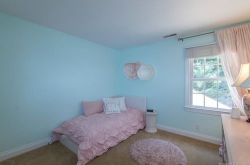 152 Mather St, Wilton CT 06897-5011 exterior