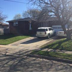 24 Finch St, Metuchen, NJ 08840-1716