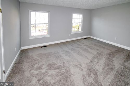 2808 Schubert Dr, Silver Spring MD 20904-6881 exterior