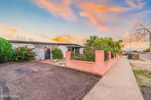 426 Calle Garcia, Tucson, AZ 85706-5360