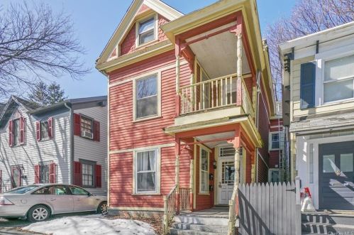 94 Academy St, Poughkeepsie, NY 12601-4331