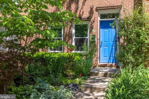 61 P St, Washington, DC 20024-3528