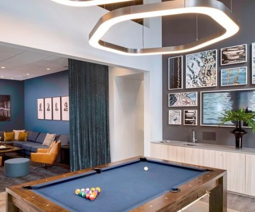 450 Waterside Dr, Chicago IL  60601-4702 exterior