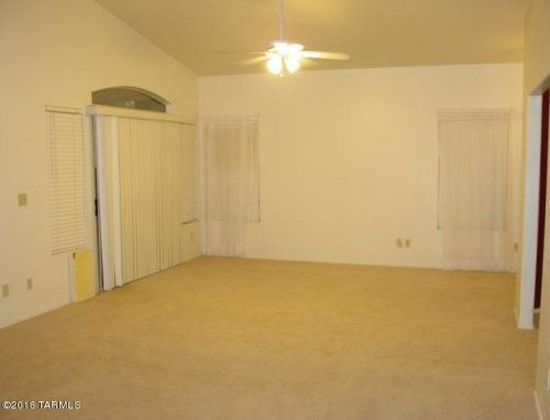 9031 Marci Lynne Way, Tucson AZ  85747-5630 exterior