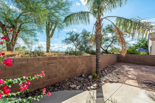 378 Camino Lomas, Tucson AZ 85704-6977 exterior