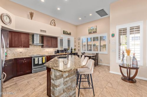 1454 Whitten Pl, Chandler AZ 85225-2101 exterior