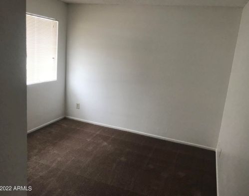 1233 47 Pl, Phoenix AZ 85040-2074 exterior