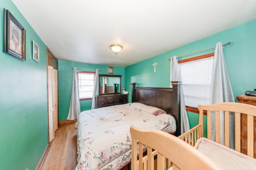 2678 16 St, Milwaukee WI 53215-3002 exterior