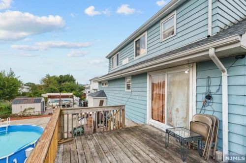 282 Rossiter Ave, Paterson NJ 07502-1317 exterior