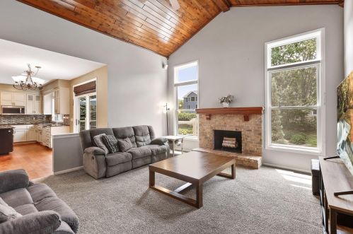 13830 Elkhart Rd, Saint Paul MN 55124-9248 exterior