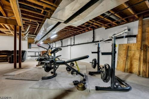 878 Ardsley Ln, Bridgewater NJ 08807-1146 exterior