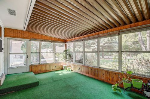 6057 20th St, Milwaukee, WI 53221-5048