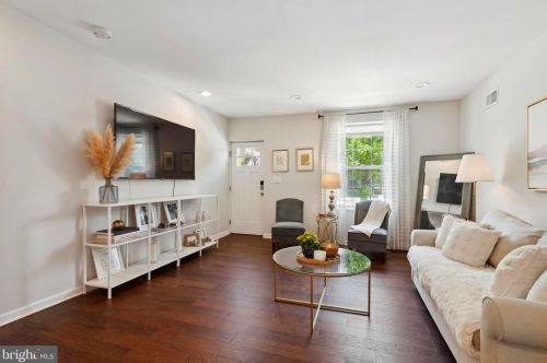 4205 Houghton St, Philadelphia PA  19128-1722 exterior