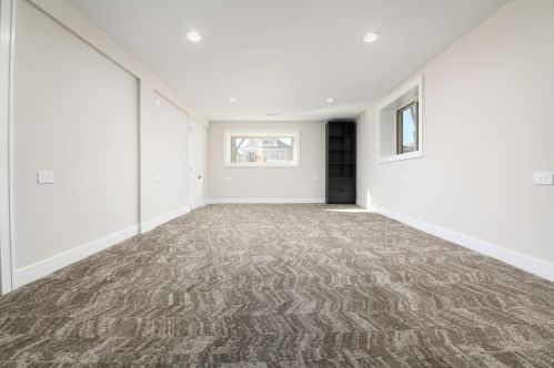 7810 Cressett Dr, Chicago IL  60707-1344 exterior