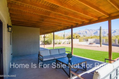 5690 Placita Amanecer, Tucson AZ  85718-4002 exterior