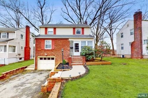 178 Livingston Ave, Livingston NJ  07039-3011 exterior