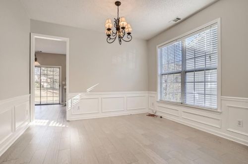 5053 Bright Hampton Dr, Atlanta GA 30339-1957 exterior