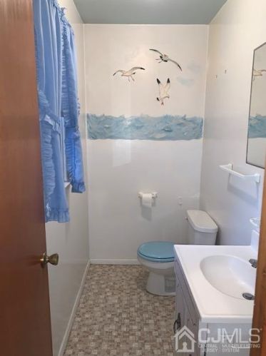 1470 Greenwood Dr, Piscataway NJ 08854-2039 exterior