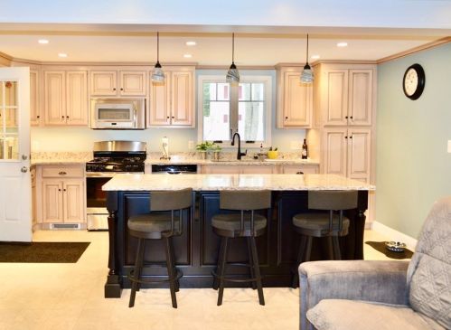 6 Oakcrest Cir, Methuen, MA 01844-5228