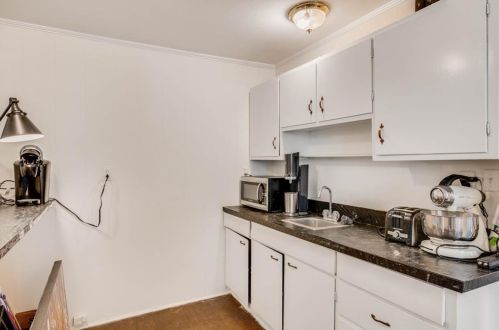 1585 Marlbrook Dr, Atlanta GA 30307-1719 exterior