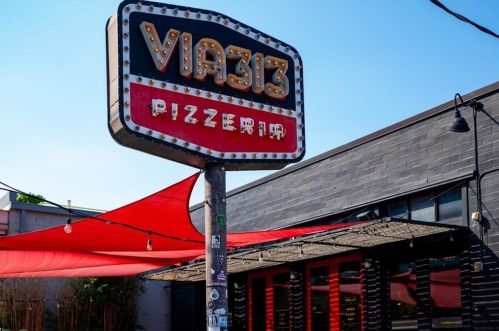 1008 8th St, Austin TX 78702 exterior