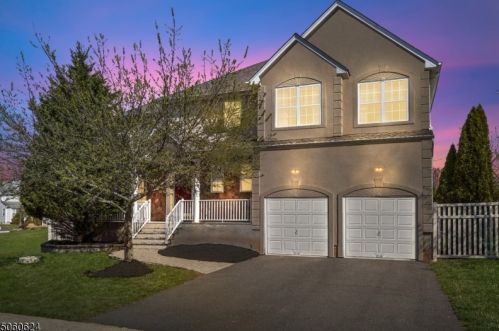 2 Bujak Ct, Bridgewater, NJ 08807-7049