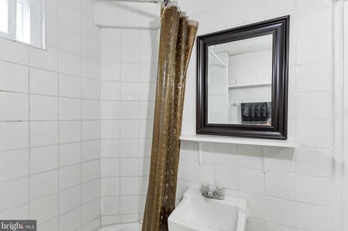 4010 Ludlow St, Philadelphia PA 19139-0036 exterior