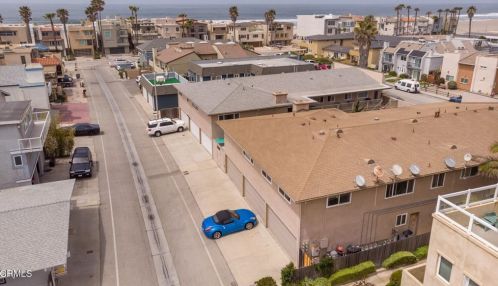 5450 Driftwood St, Oxnard CA  93035-1037 exterior