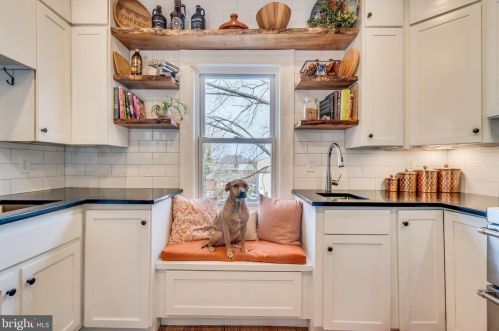 2010 Jackson St, Washington DC 20017-2954 exterior