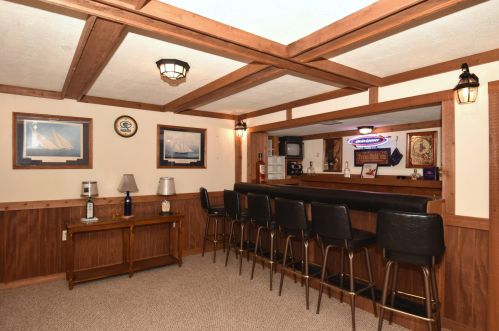 5451 Somerset Ln, Milwaukee WI 53221-3246 exterior