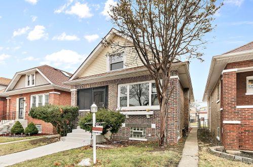 8943 Elizabeth St, Chicago IL  60620-3418 exterior