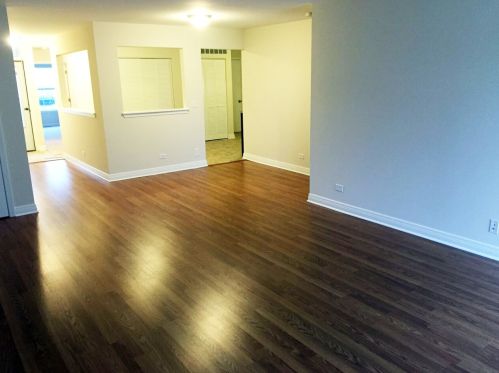 16 Adams Ct, Streamwood, IL 60107-2327