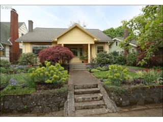 2136 38th Ave, Portland OR  97212-5258 exterior