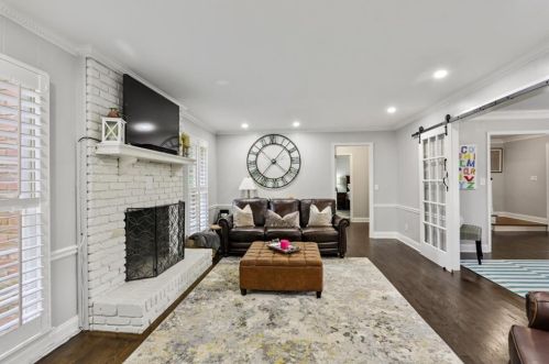 4085 Chestnut Rdg Dr, Atlanta GA 30338-4678 exterior