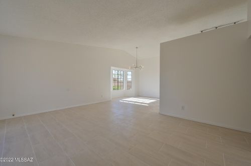 9981 Falcon Point Dr, Tucson AZ  85730-6105 exterior