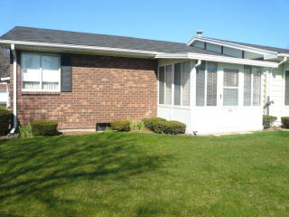 5664 Leisure South Dr, Grand Rapids, MI 49548-6852