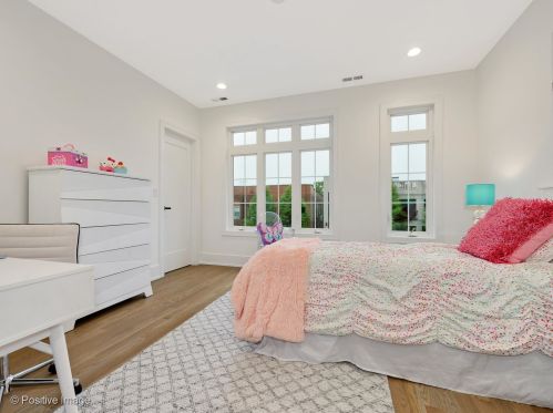 2734 Altgeld St, Chicago IL  60647-1872 exterior