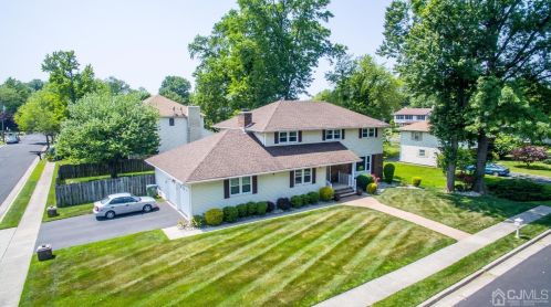 933 Ellis Pkwy, Edison, NJ 08820-1700