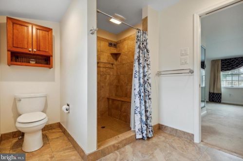 3457 Bent Rd, Huntingdon Valley PA  19006-4101 exterior