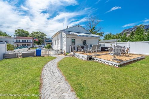 187 Seabreeze Ave, Middletown NJ 07748-5550 exterior