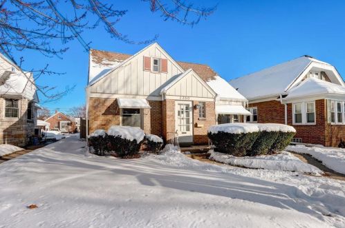 2350 57th St, Milwaukee WI  53219-2214 exterior