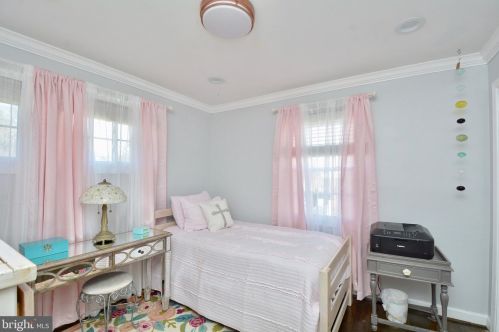 6119 Algona Ct, Alexandria VA 22310-3141 exterior