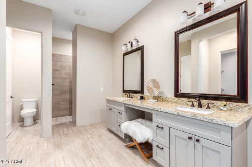 44829 3 St, Phoenix AZ 85004-2071 exterior