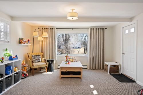 101 Craigie St, Portland ME 04102-2529 exterior