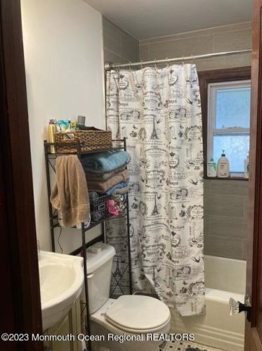 603 Veterans Hwy, Jackson Twp NJ  08527-3730 exterior