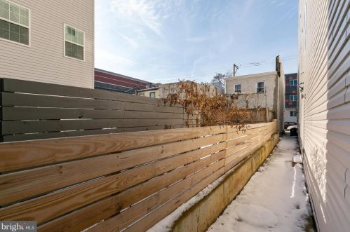 1323 17th St, Philadelphia PA 19121-5041 exterior