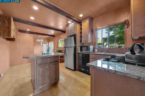 1900 El Dorado Ave, Berkeley CA 94707-2405 exterior