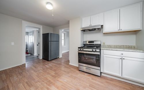 30 Mazarin St, Springfield, MA 01151-1612